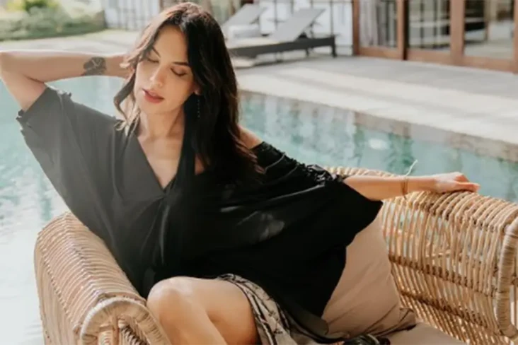 4 Hot Mama yang Pesonanya...