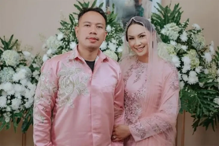 Vicky Prasetyo dan 3...