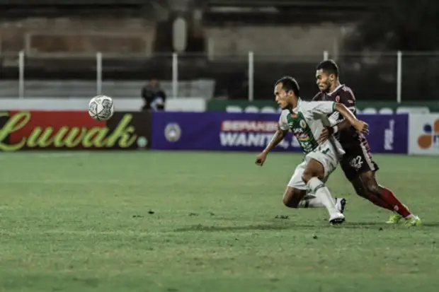 PSM Makassar vs PSS...