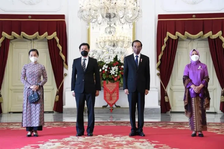Presiden Jokowi Terima...