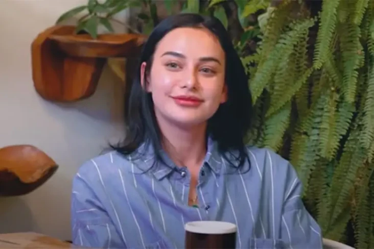 Nora Alexandra Rela...