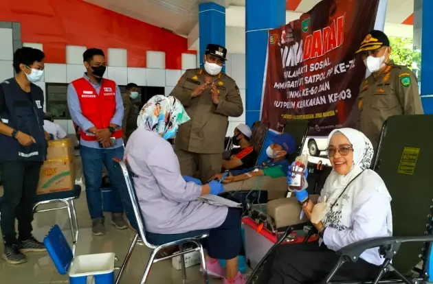 Aksi Donor Darah Semarakkan...