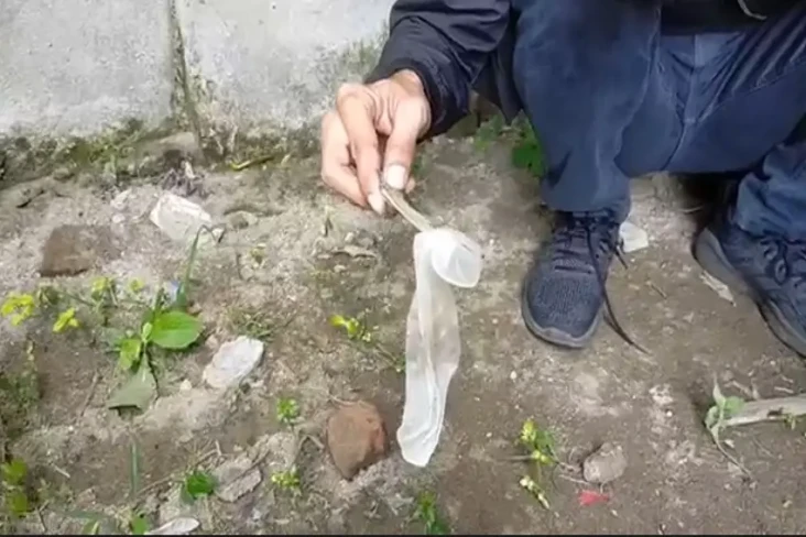 Miris! Kondom Bekas...