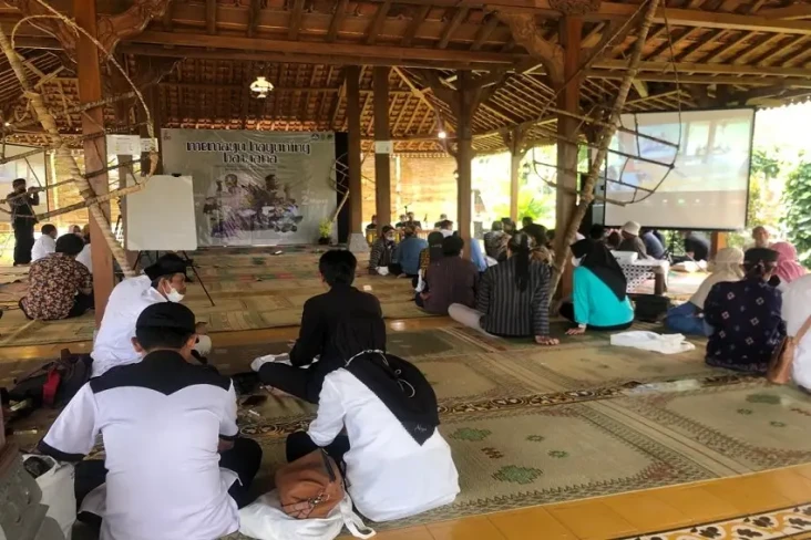Kemendikbudristek Gelar...