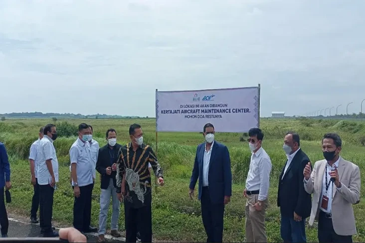 Keren! Bengkel Pesawat...