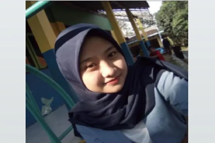 Remaja Cantik Kerabat...