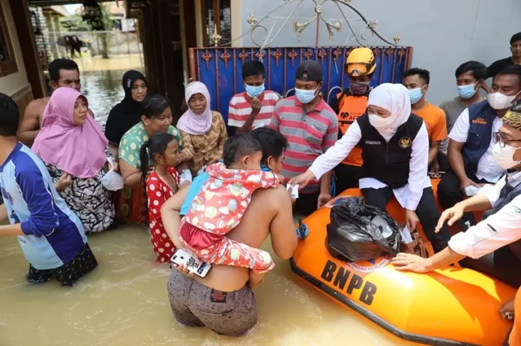 Khofifah Kerahkan Semua...