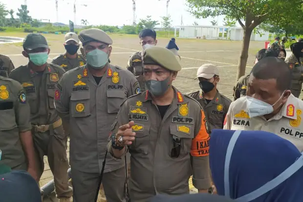 Pedagang dan Jukir Liar...