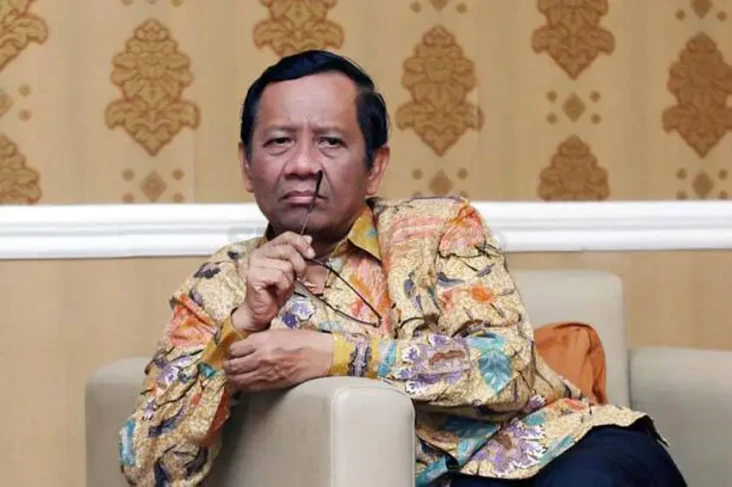 Persilakan Fadli Zon...