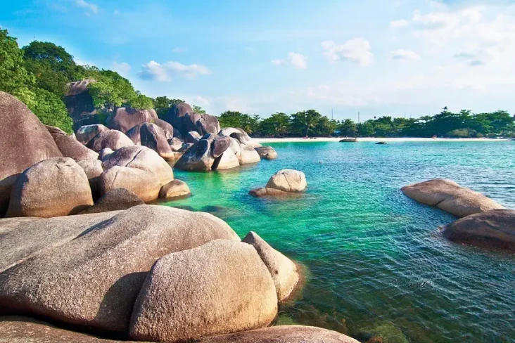 Wisata Pantai di Sumatera...