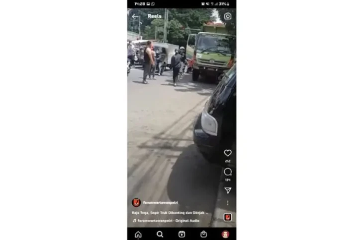 Terungkap! Pria Berotot...