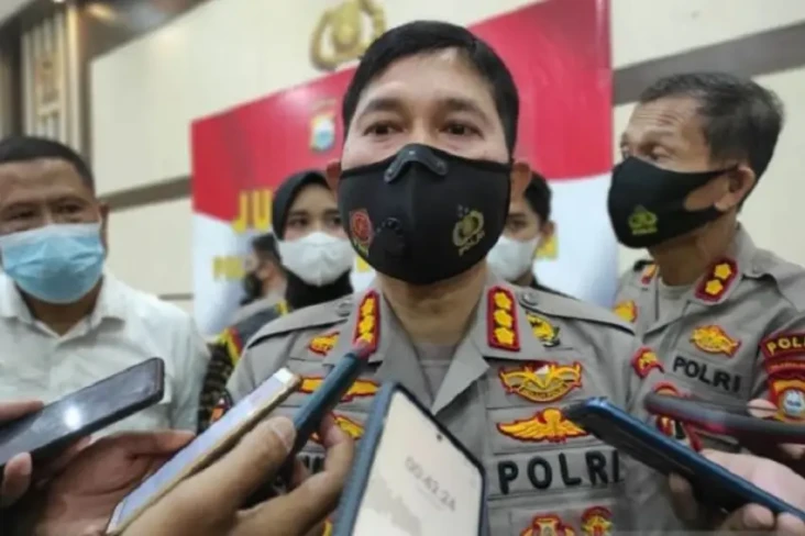 Polisi Dalami Imbalan...