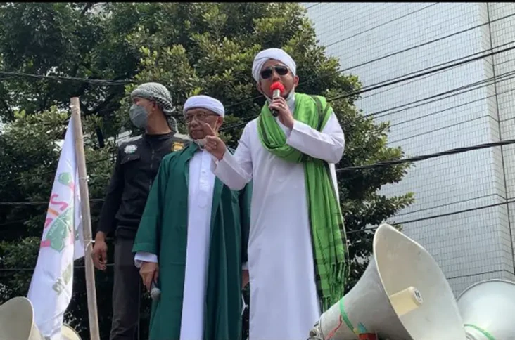 Orasi di Kemenag, Mantu...