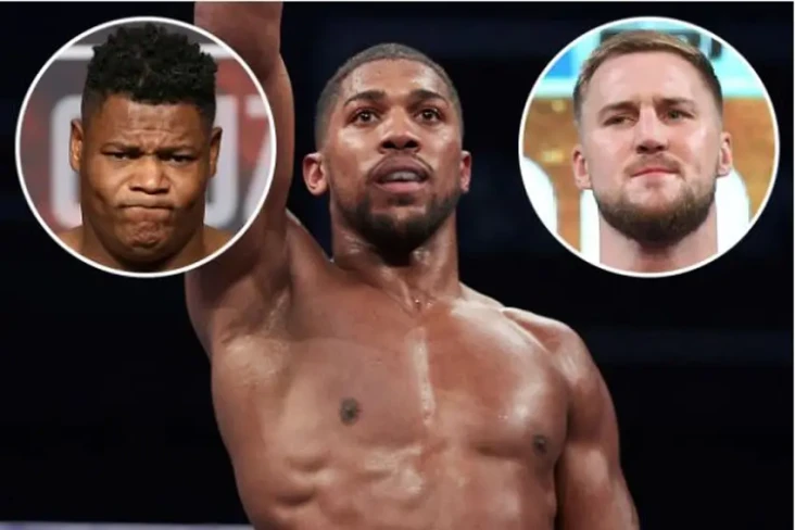 Anthony Joshua Tantang...