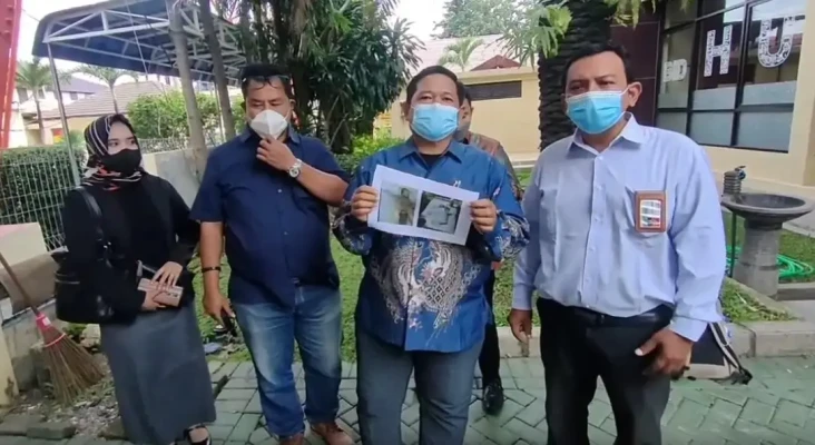 Cucunya Meninggal dalam...