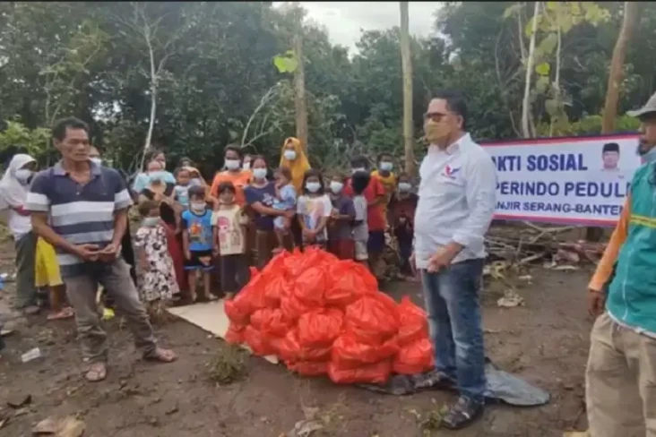 Partai Perindo Salurkan...