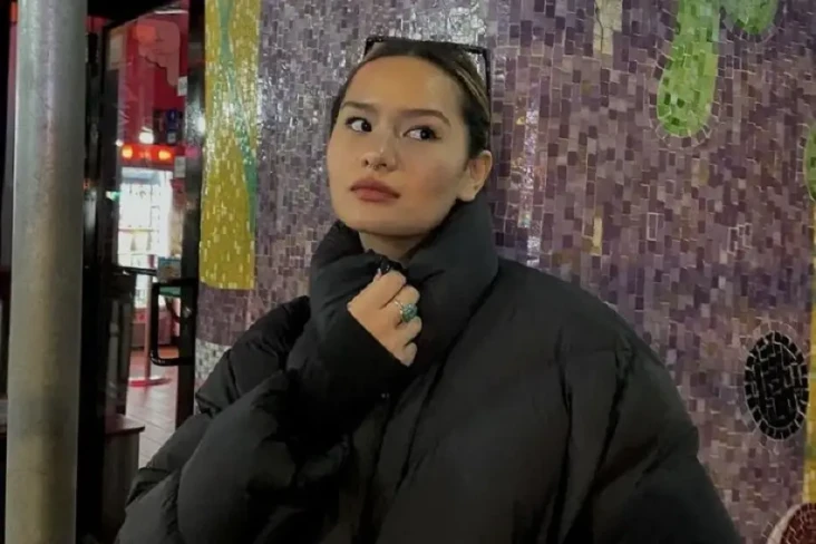 Angelina Sondakh Histeris...