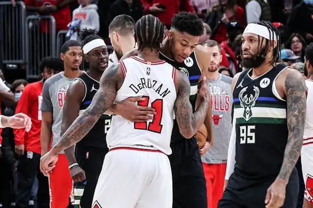 Hasil Lengkap NBA 2021/2022,...