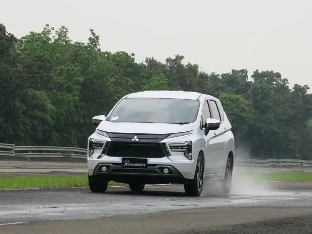 Ini Dia Daftar 10 Mobil...