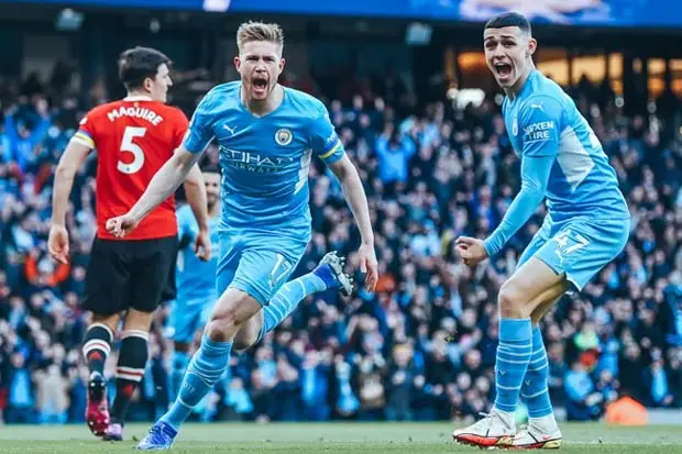 Hasil dan Klasemen Liga...