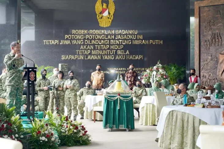 Peringati HUT ke-61...