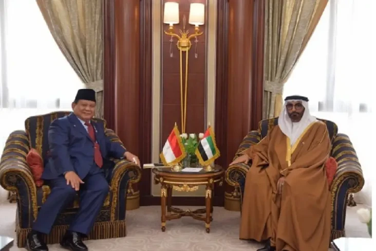 Prabowo Temui Menhan...