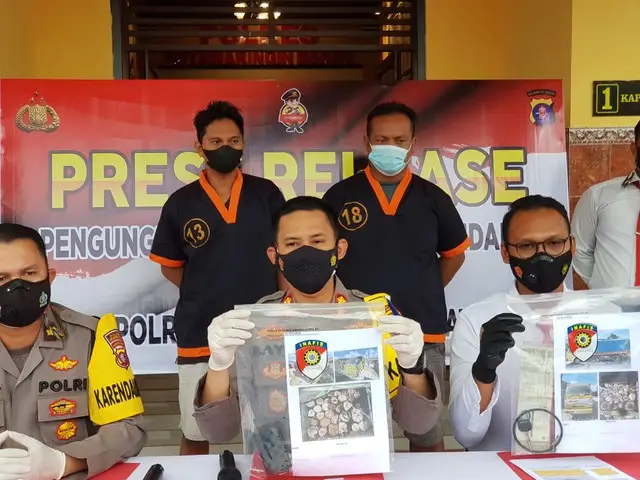 Angkut Kayu Illegal...