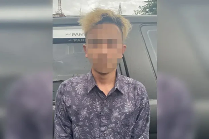 2 Kelompok Pemuda Tawuran...