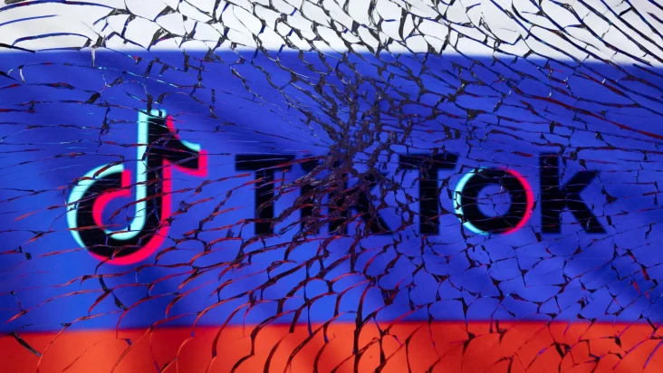 Pengguna TikTok di Rusia...