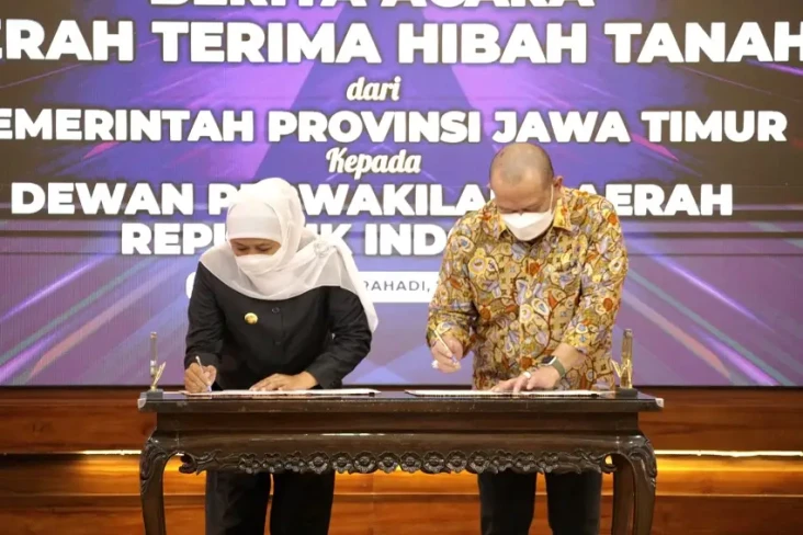 Pemprov Jatim Hibahkan...