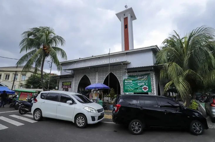 Mengenal Sejarah Masjid...