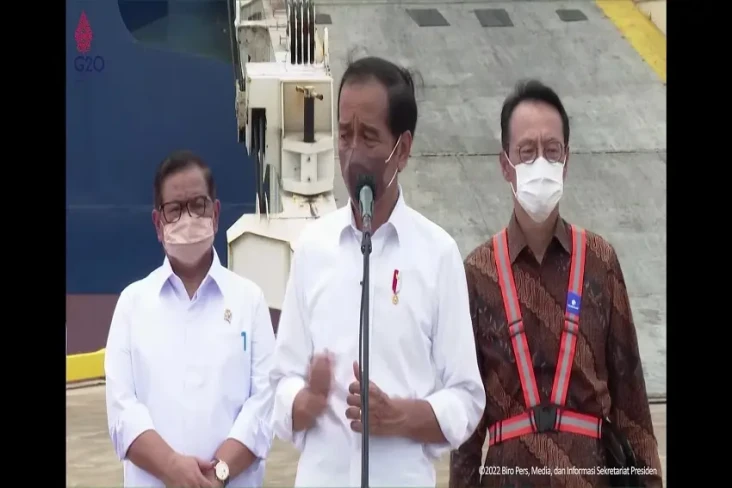 Kunjungi Pelabuhan Patimban,...