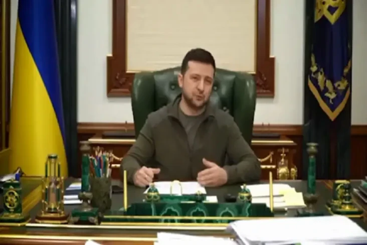 Zelensky: Saya di Jalan...