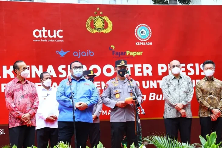 Tinjau Vaksinasi Booster,...