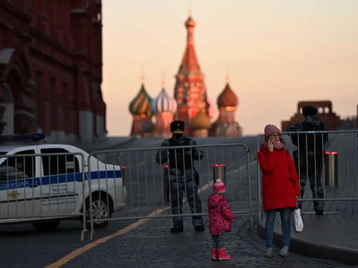Rusia Paksa Facebook...