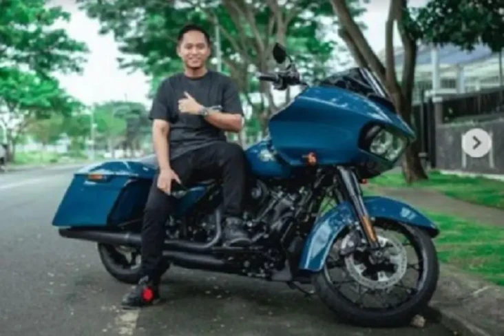 Crazy Rich Bandung Doni...