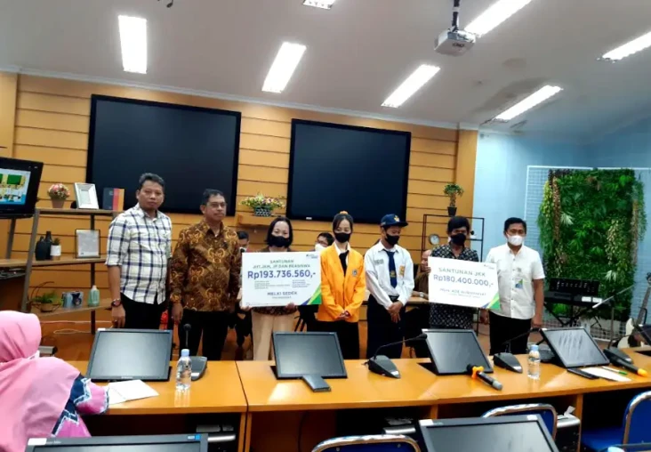 BPJamsostek Gandeng...