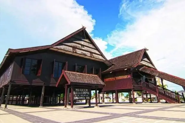 Bupati Gowa Tinjau Kawasan...