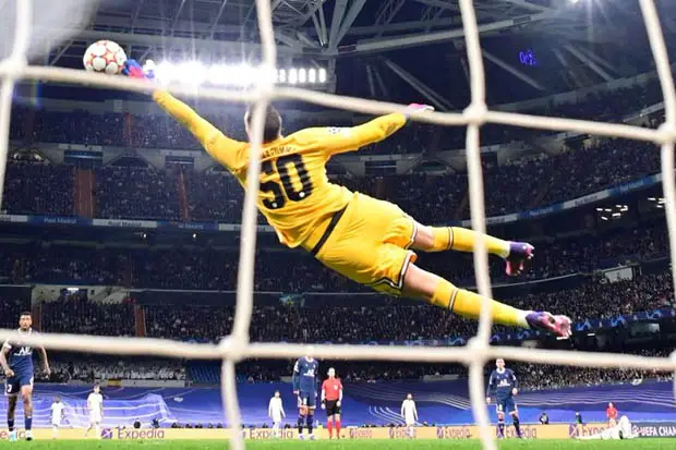 3 Gol dalam 16 Menit...