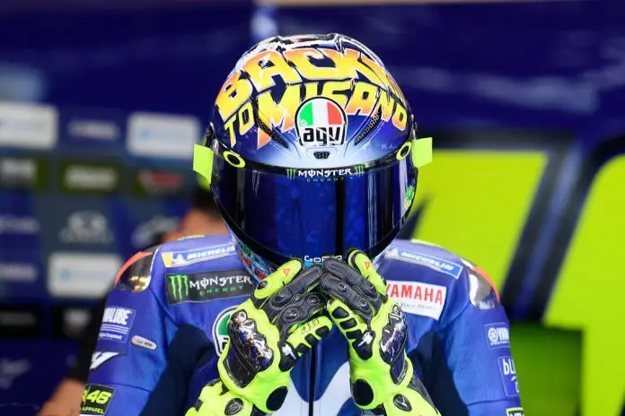 5 Merek Helm yang Digunakan...