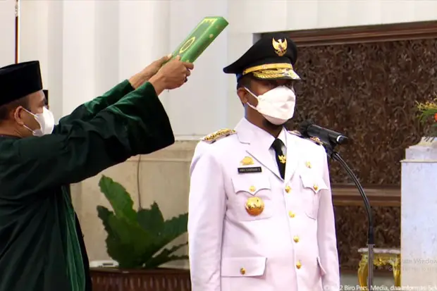 Andi Sudirman Sulaiman...