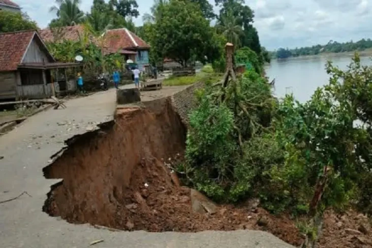 Longsor di Muba 4 Hari...