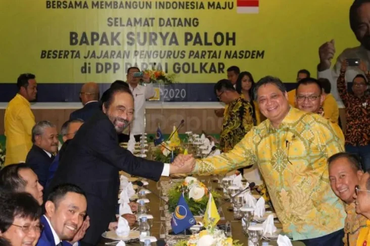 Pertemuan Surya Paloh-Airlangga,...