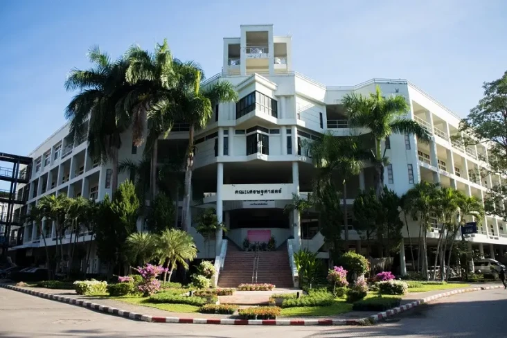 Beasiswa Full di Universitas...