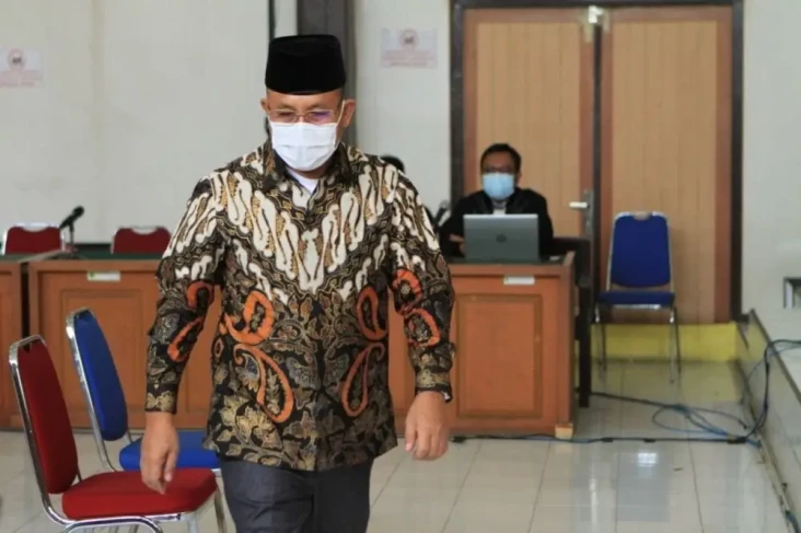 Heboh Mantan Wakil Bupati...