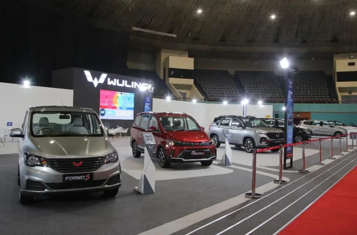 Bawa Semua Model Mobilnya,...