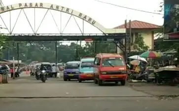Puluhan Angkot Tak Lakukan...