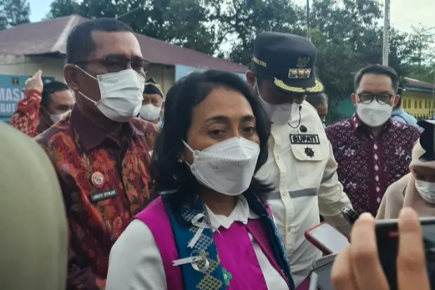 Dikunjungi Menteri PPPA,...