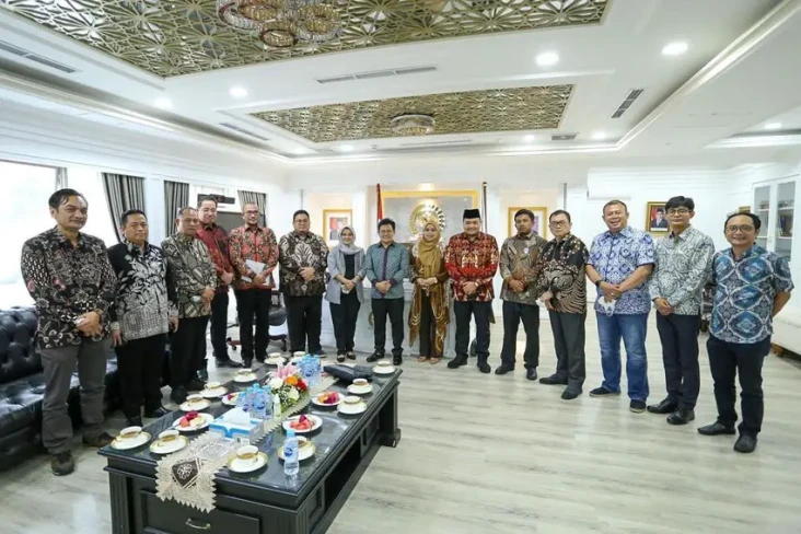 Pertemuan Cak Imin dengan...
