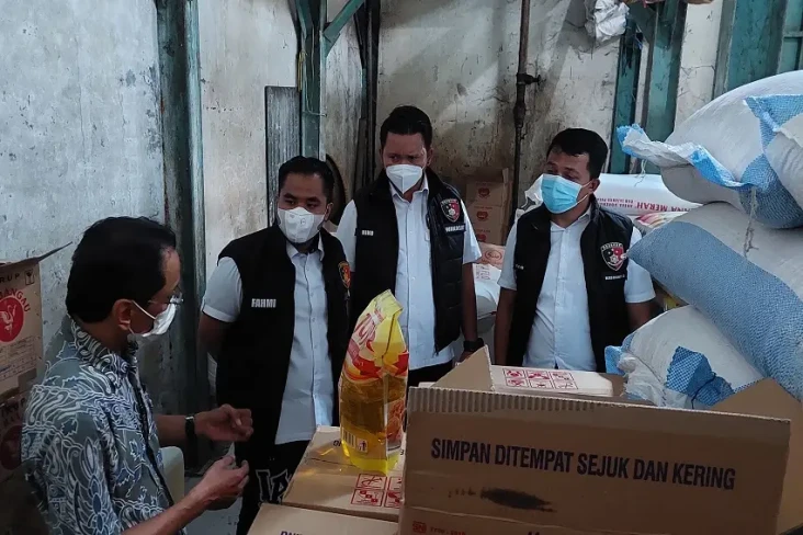 Polres Jakarta Barat...